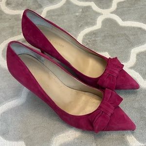 Ivanka Trump suede fuchsia bow pumps 8.5